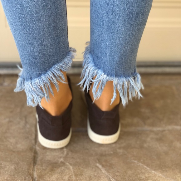 Made For Walking Orbit Black Comfort Sneaker - Picture 4 of 6